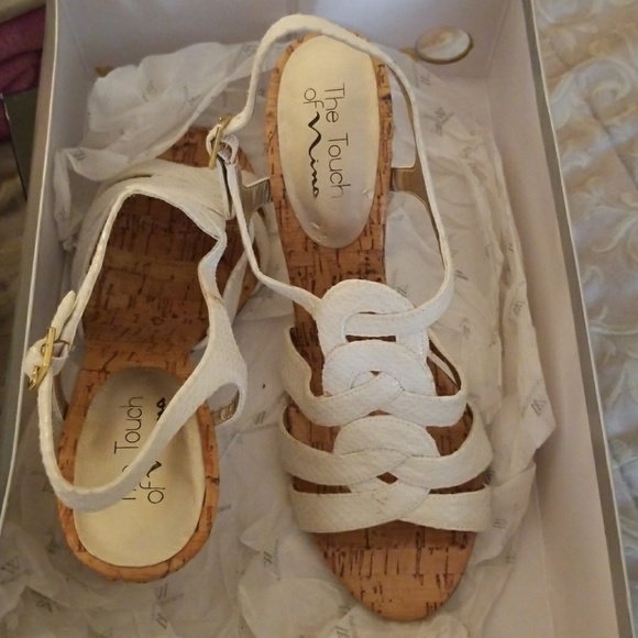 Short heels - Picture 2 of 4